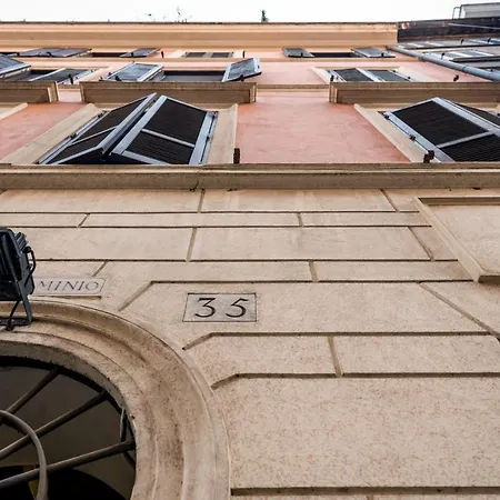 Downtown_blossom With Small Terrace